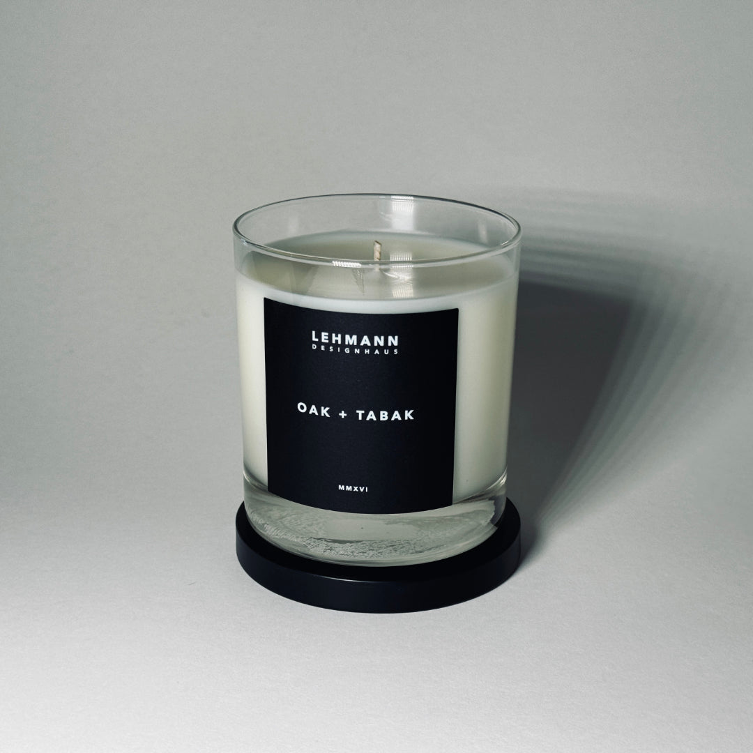 Oak Tabak 8 Ounce Candle